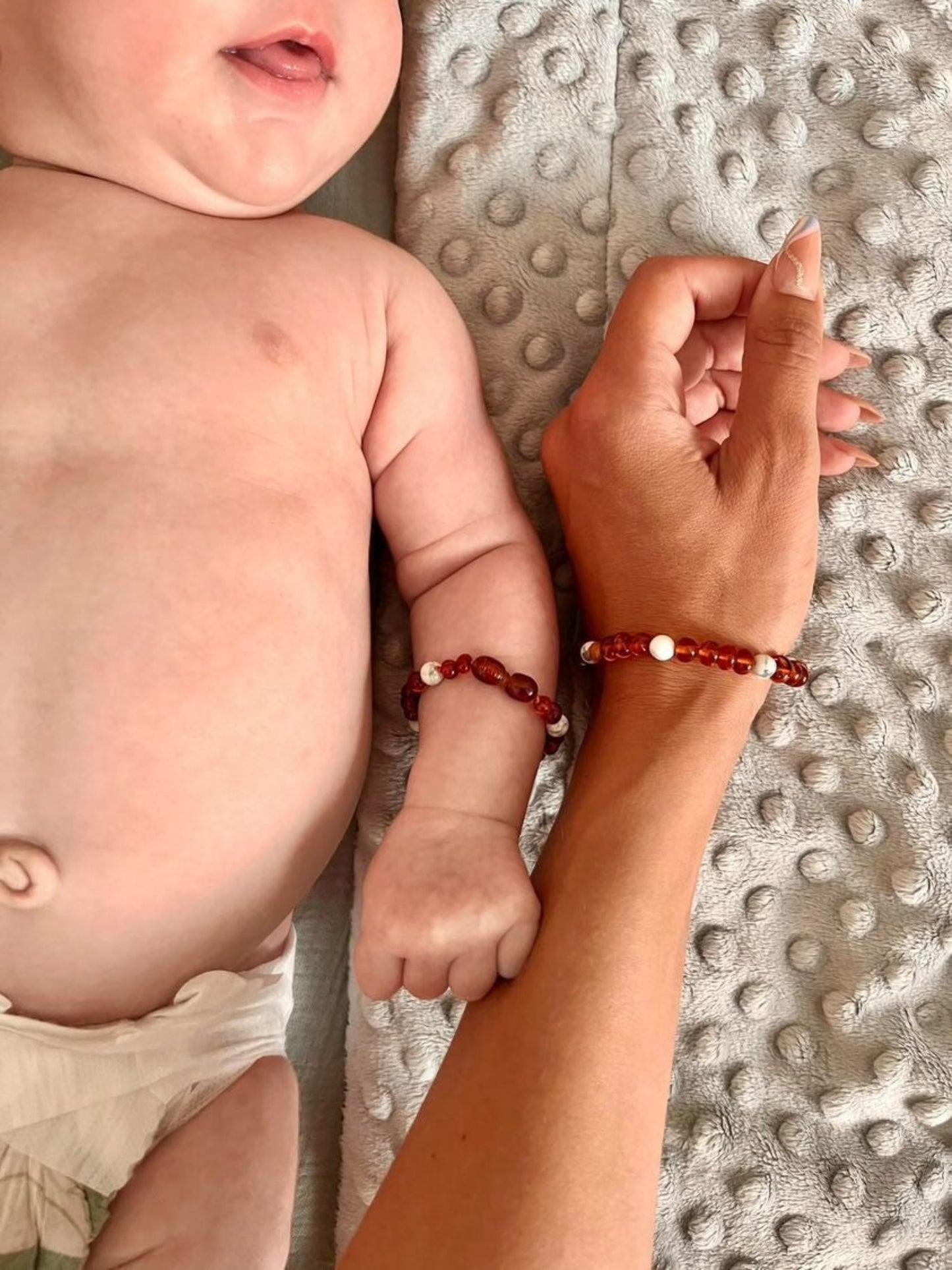 Box bracelet 14cm et 2 bracelets adulte 19cm - Ambre et pierres naturelles