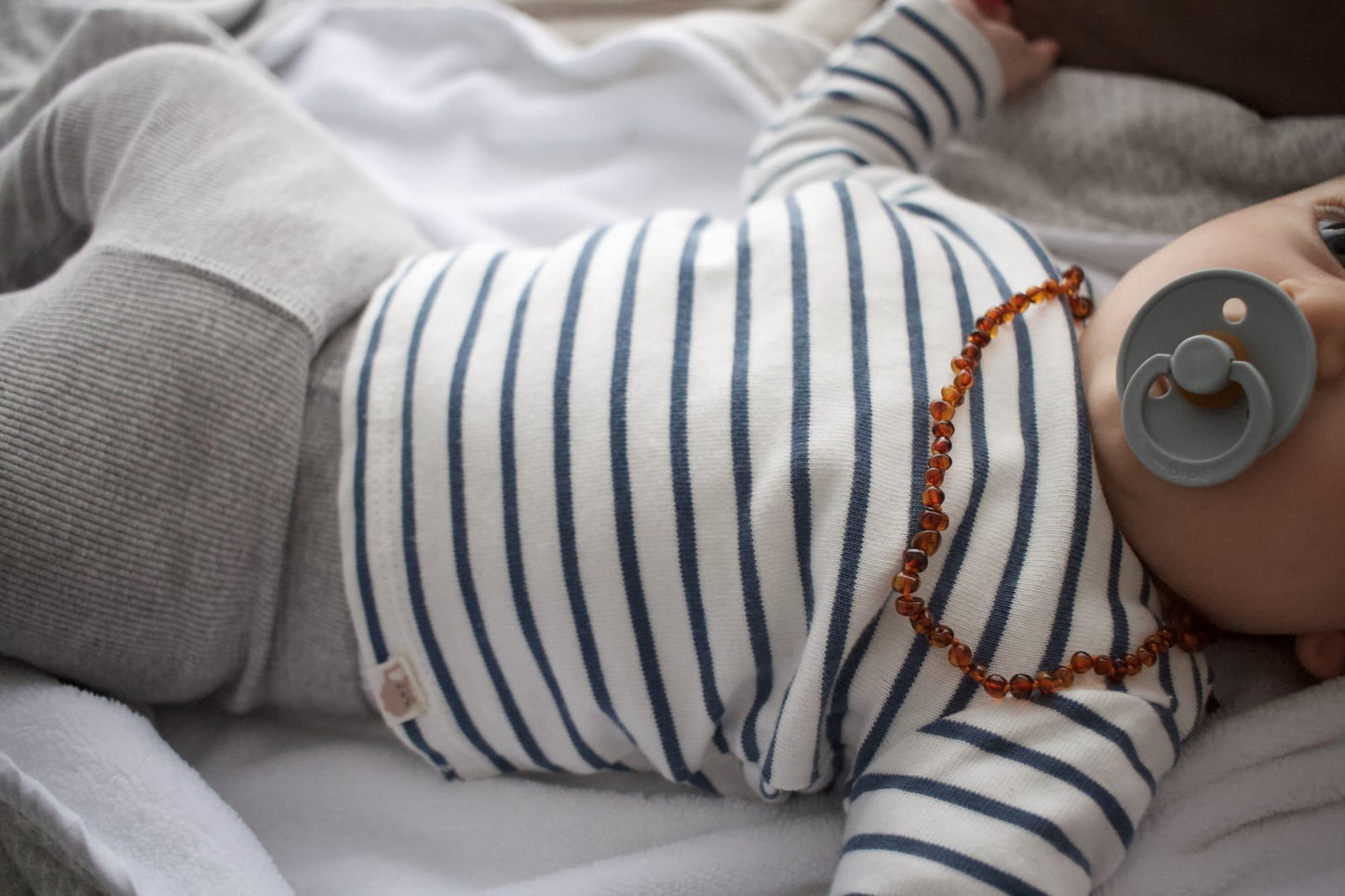 Maman / Papa & Bébé: Box Bracelet D’ambre Collier - Cognac Box Ambre et Pierres Naturelles